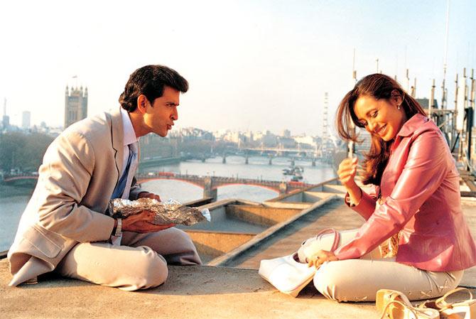 Hritihik Roshan and Rani Mukerji in Mujhse Dosti Karoge