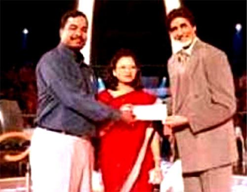 Vijay Raul and Arundati along with Amitabh Bachchan