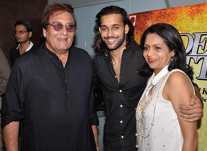 Vinod Khanna, Akhil Kapur, Kavita Khanna