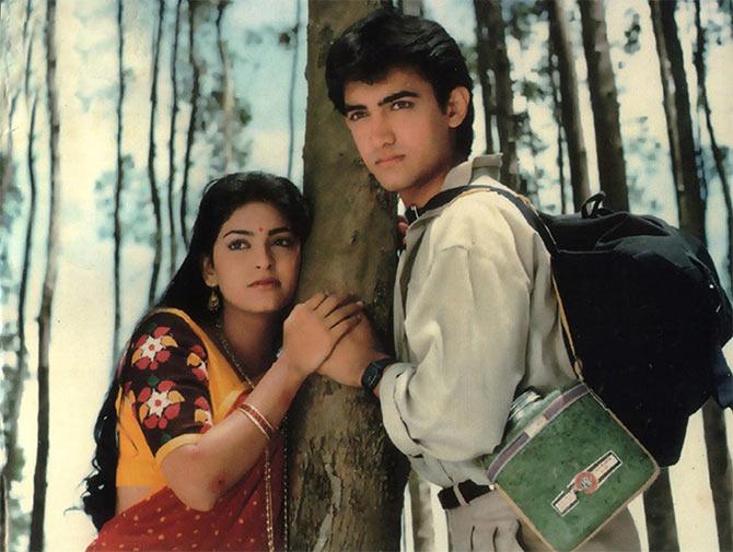 Juhi Chawla and Aamir Khan in Qayamat Se Qayamat Tak