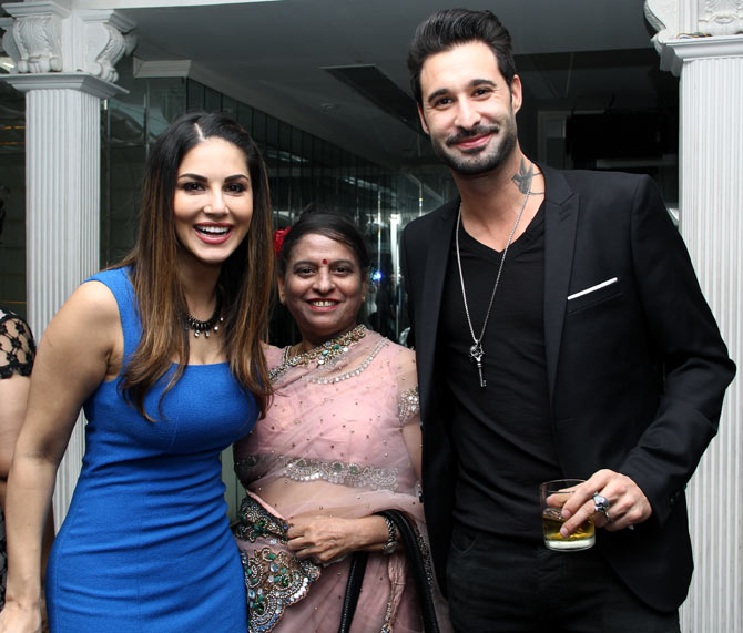 670px x 571px - PIX: Sunny Leone parties with Jay Bhanushali, Mahi Vij - Rediff.com