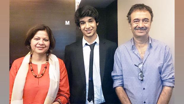 Vir Hirani(middle) with parents Rajkumar Hirani (right) and Manjeet/File image