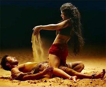 Rajneesh Duggal and Sunny Leone in Ek Paheli Leela