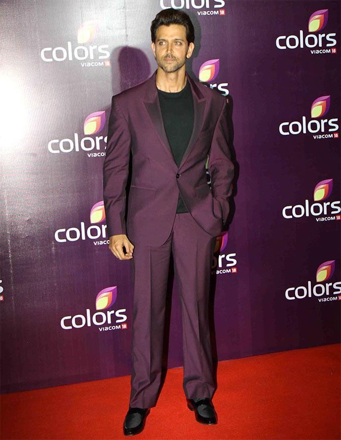 Hrithik Roshan's Formal Outfits | mirchiplus