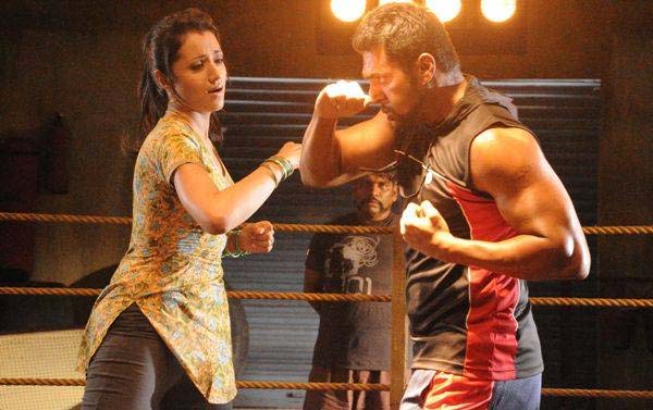 Jayam Ravi and Trisha in Bhooloham