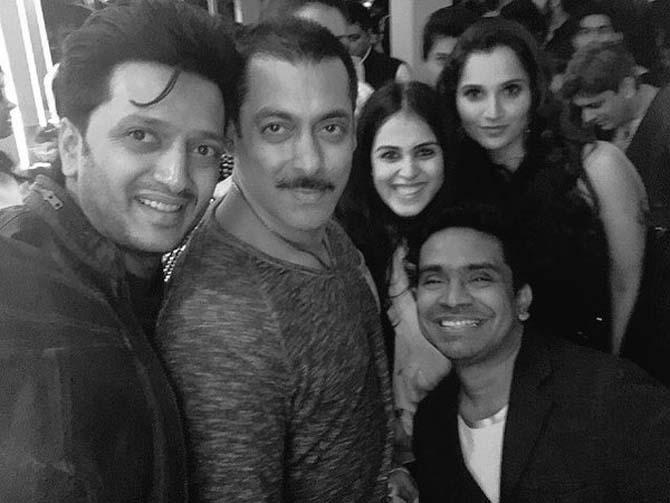 Inside photos of Salman Khan's birthday bash