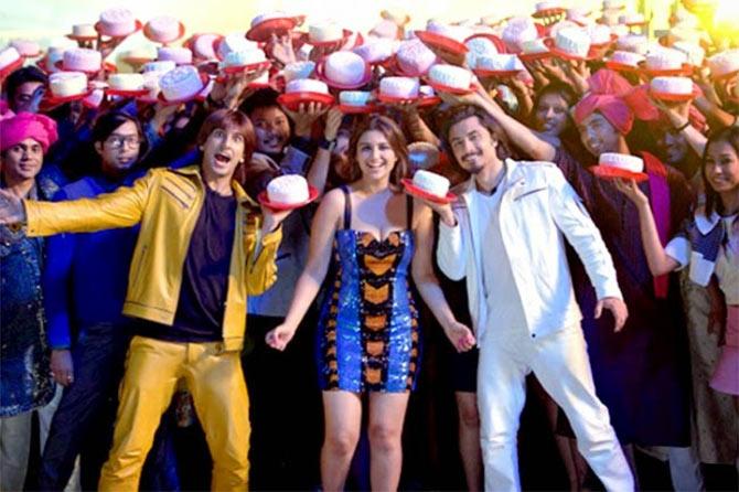 Ranveer Singh, Parineeti Chopra and Ali Zafar in Kill Dil