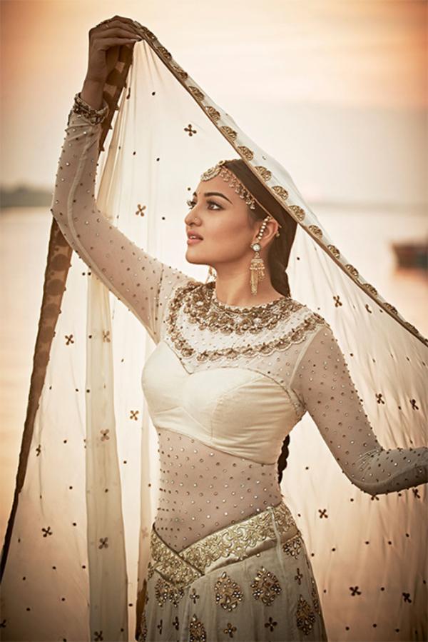 Sonakshi Sinha in Tevar