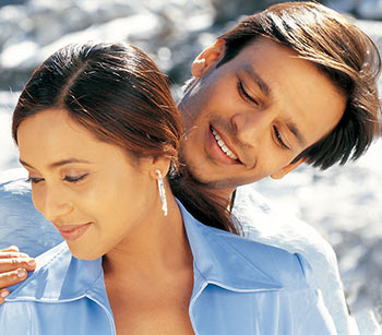 Rani Mukerji and Vivek Oberoi in Saathiya