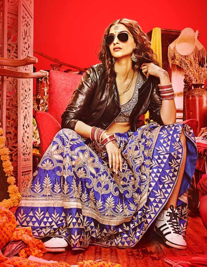 Sonam Kapoor in Dolly Ki Doli