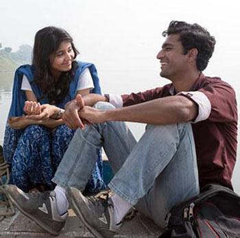 Vicky Kaushal and Shweta Tripathi in Masaan