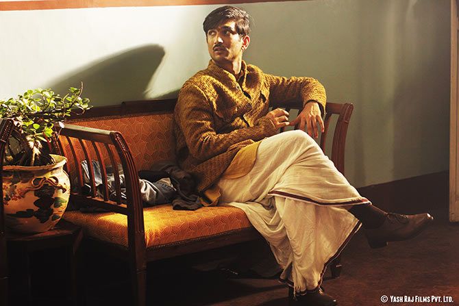 Sushant Singh Rajput in Detective Bymokesh Bakshy