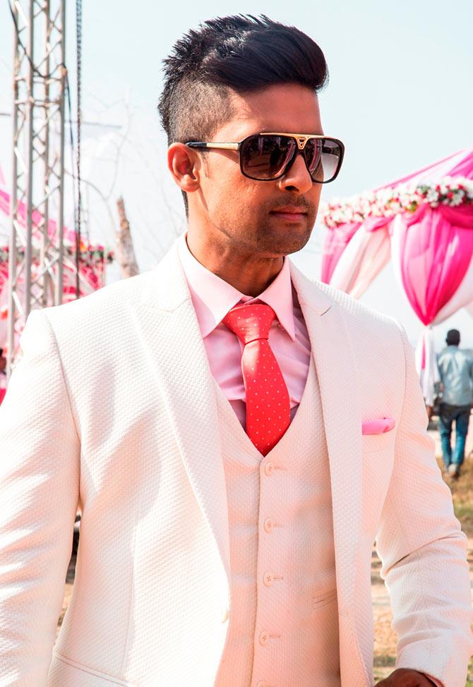 Ravi Dubey