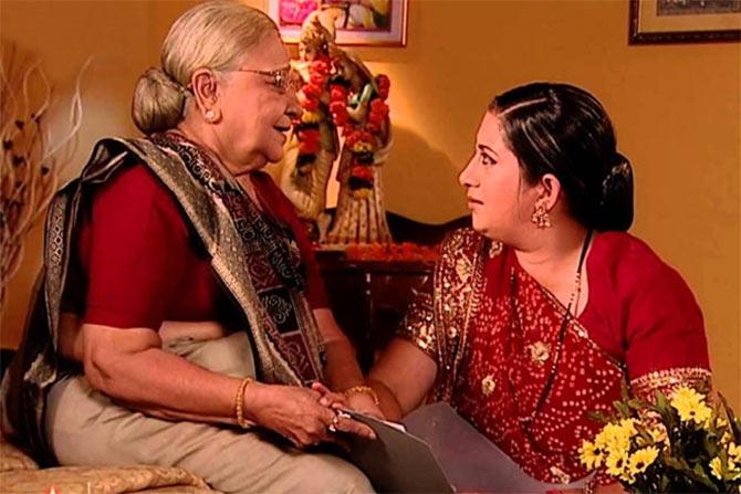 Sudha Shivpuri with Smriti Irani in Kyunki Saas...