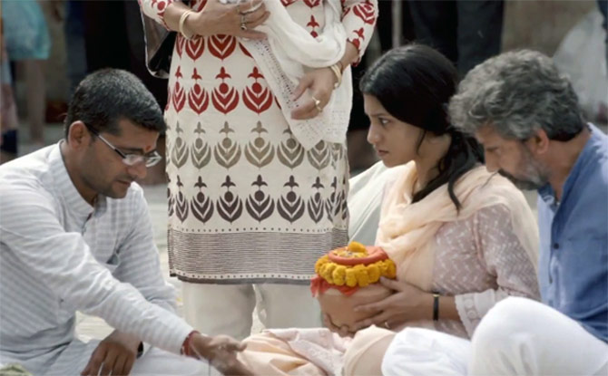 Konkona Sensharma and Neeraj Kabi in a scene from Talvar.