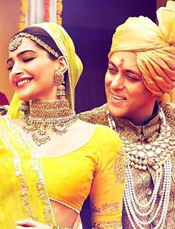 Sonam Kapoor and Salman Khan in Prem Ratan Dhan Payo