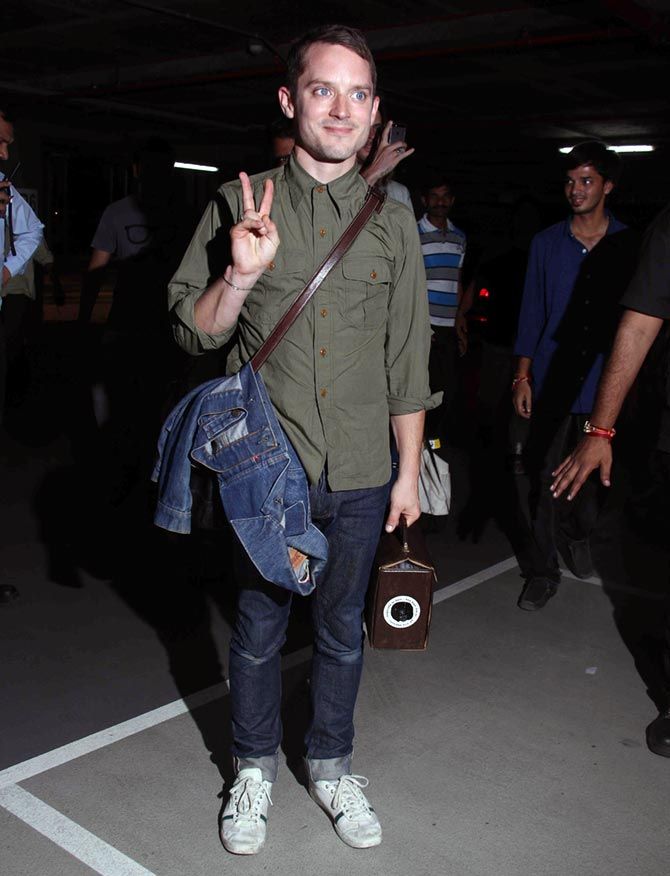 Spotted: Lord Of The Rings star Elijah Wood at Mumbai airport - Rediff ...