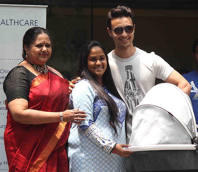 Sunita Sharma, Arpita Khan, Aayush Sharma