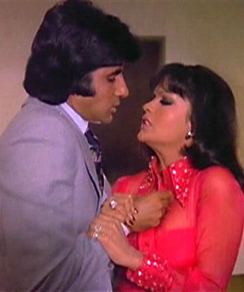 Amitabh Bachchan and Zeenat Aman in The Great Gambler