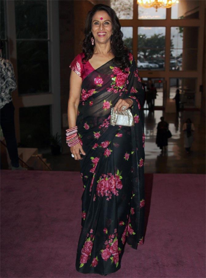 Shobha De