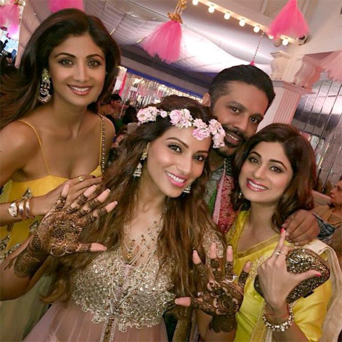 Bipasha Basu mehndi ceremony