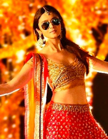 350px x 449px - Kat, Alia or Sonakshi? Who wears the Kala Chashma best? VOTE! - Rediff.com