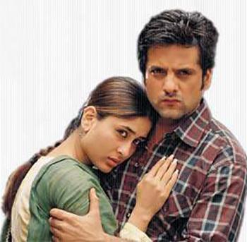 Kareena Kapoor and Fardeen Khan in Dev