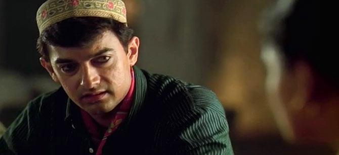 Alien, dog, disco fighter: Aamir Khan's unique avatars! - Rediff.com movies