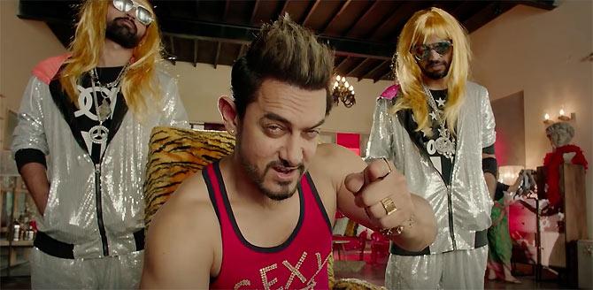 Alien, dog, disco fighter: Aamir Khan's unique avatars! - Rediff.com movies