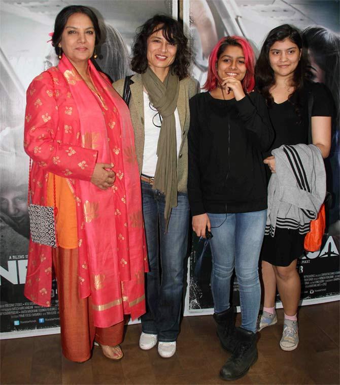 Shabana Azmi, Adhuna Akhtar