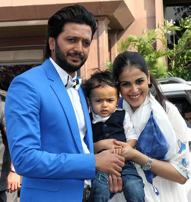 Riteish Deshmkuh, Riaan Deshmukh and Genelia D'Souza Deshmukh