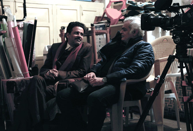 Manoj Bajpayee and director Hansal Mehta on the sets of Aligarh.