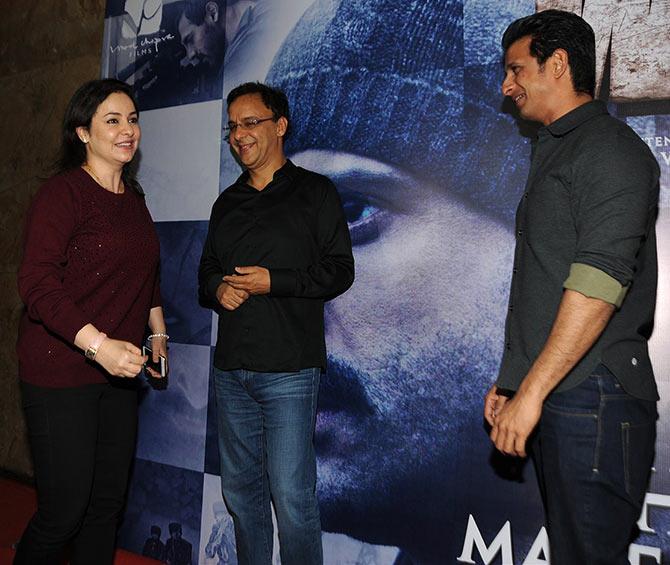 Anjali Tendulkar, Vidhu Vinod Chopra, Sharman Joshi