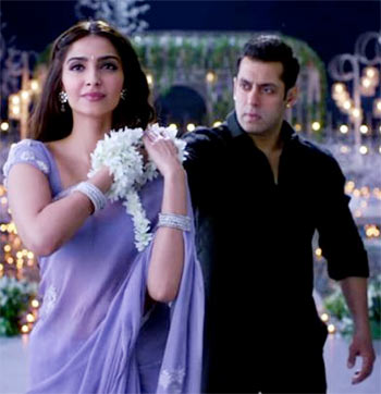 Sonam Kapoor and Salman Khan in Prem Ratan Dhan Payo