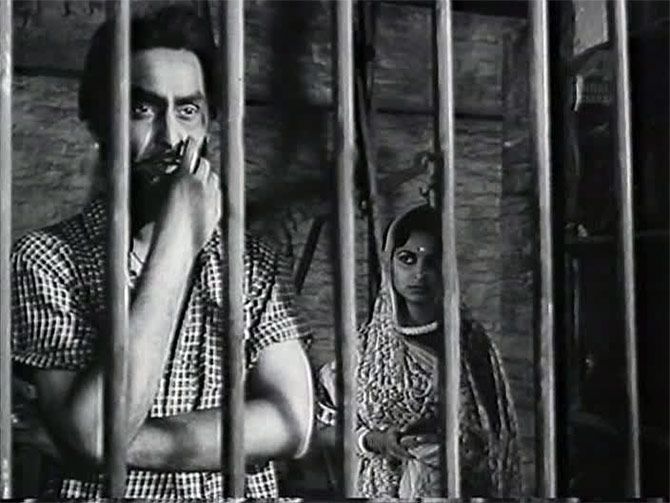 Soumitra Chatterjee and Waheeda Rehman in Satyajit Ray's Abhijan