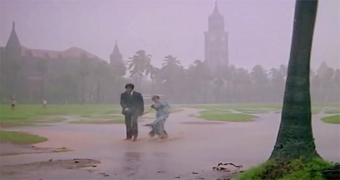 Amitabh Bachchan and Moushumi Chaterjee