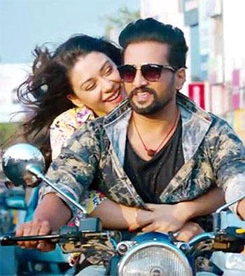 Romantic makeover for Santhanam in his next  Indiacom