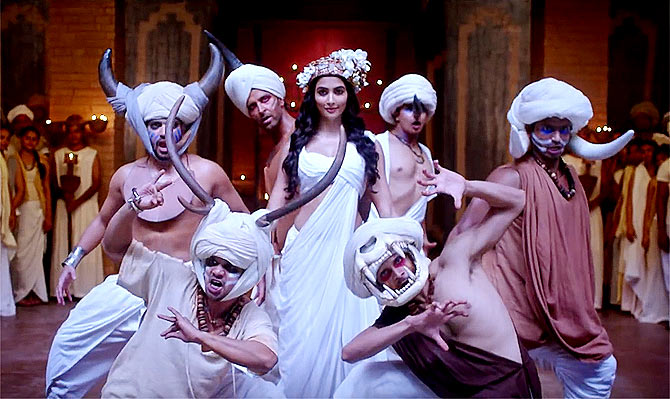 Pooja Hegde in Mohenjo Daro