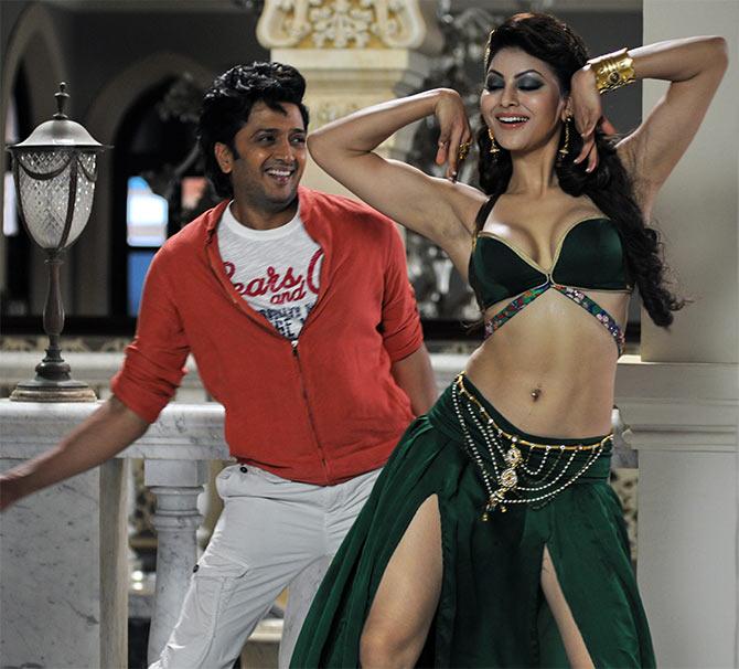 Riteish Deshmukh and Urvashi Rautela