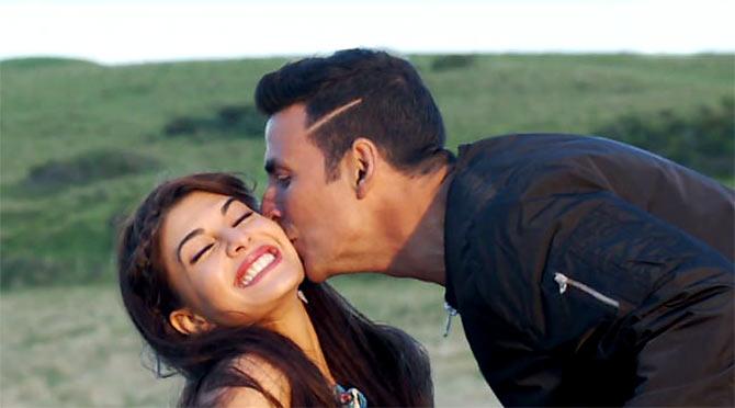 Akshay Kumar Jacqueline Fernandez Housefull 3 Opening First Day Box  Office Collection Report  Catch News