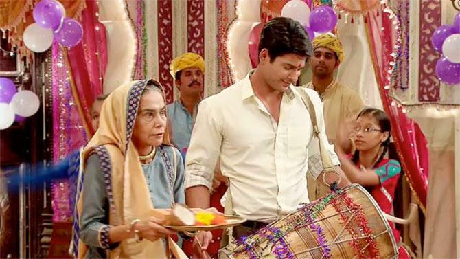 Surekha Sikri as the much-beloved Dadisa and Siddharth Shukla as Shiv in Balika Vadhu