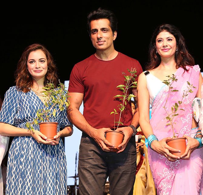 Dia Mirza, Sonu Sood and Pooja Batra