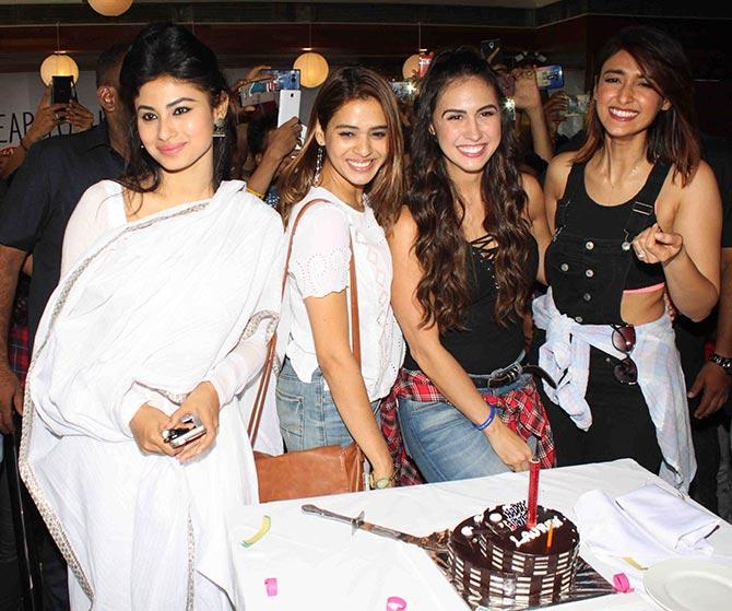 Mouni Roy, Ileana, Lauren