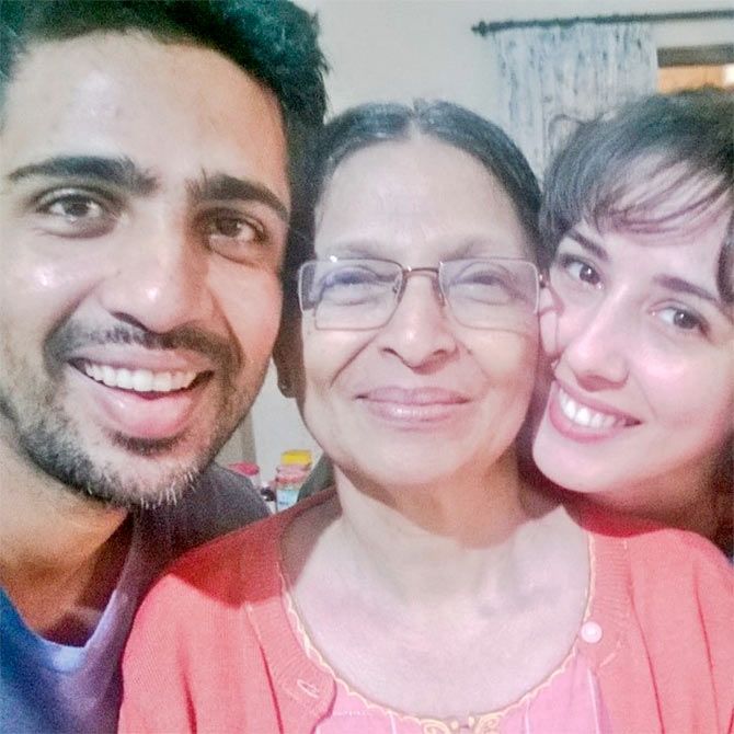 Gulshan Devaiah with his mother and wife Kalliroi Tziafeta