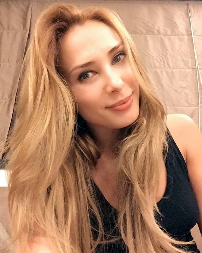 Iulia Vantur