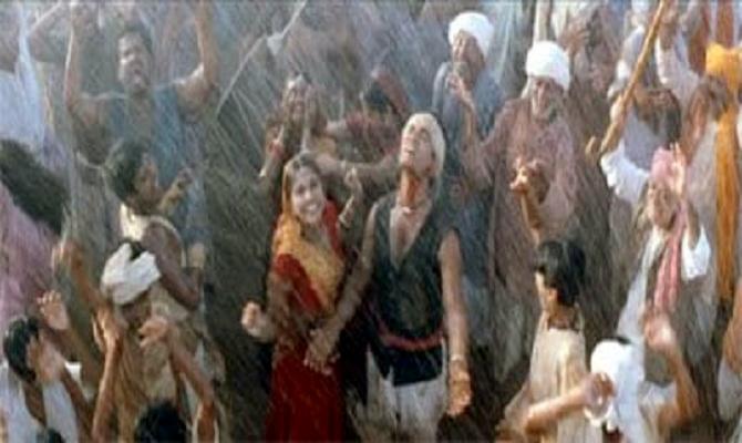 Unforgettable Rain Scenes - Rediff.com movies