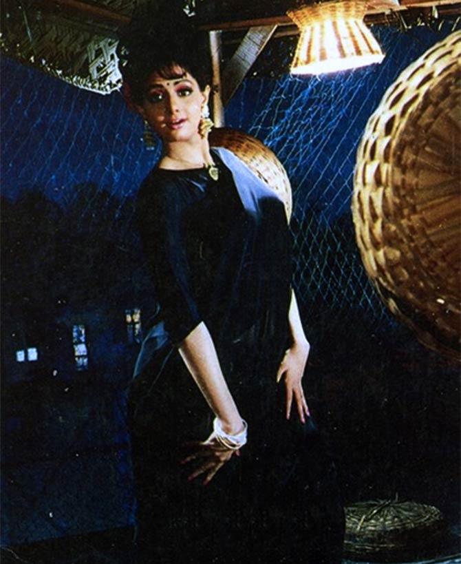 song madhuri dixit mili raste mein