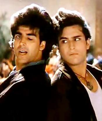 Akshay Kumar and Saif Ali Khan in Main Khiladi Tu Anari