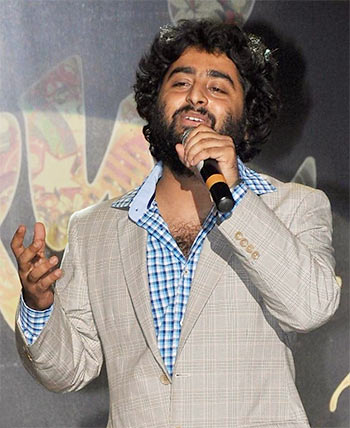 Bollywoodcountryin   Arijit Singh to perform live in Mumbai