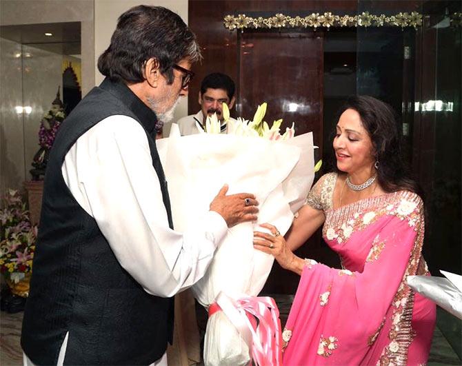 Hema Malini, Amitabh Bachchan